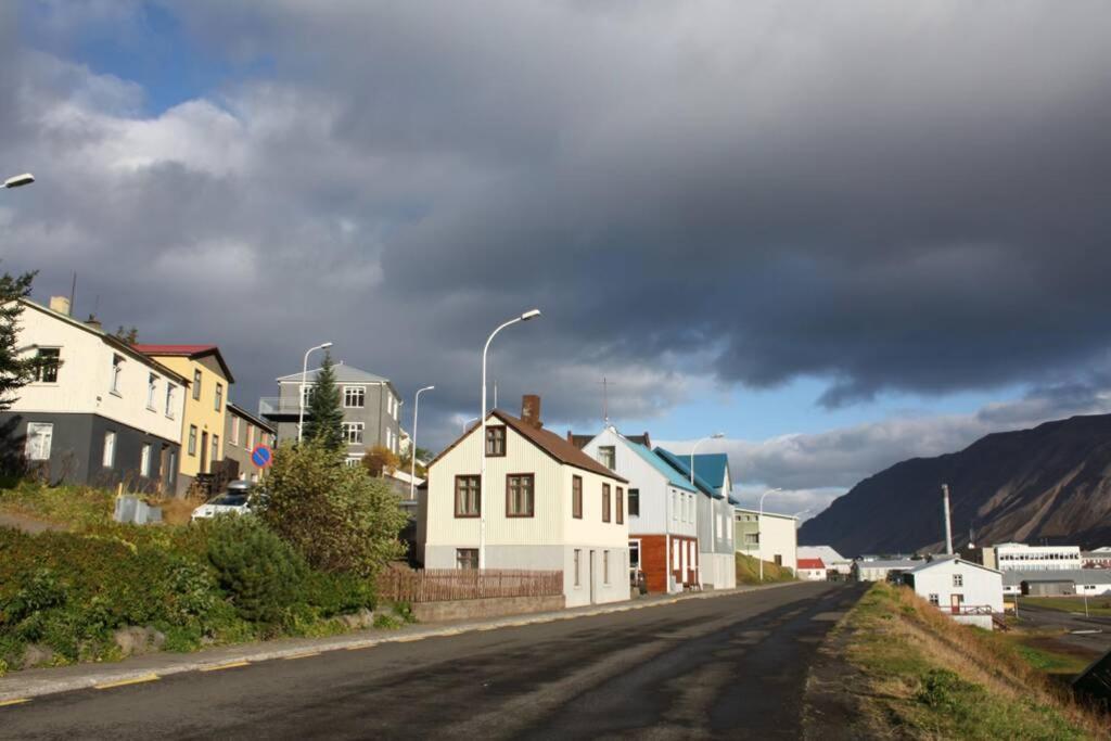 House With A Warm Soul In North Iceland Siglufjordur Exteriér fotografie